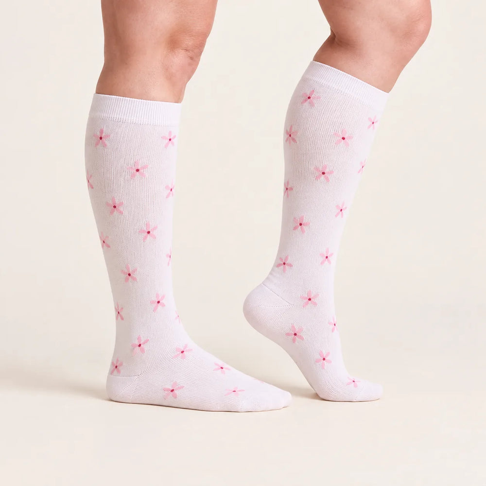 Calze a compressione Lovelle Lift, colore Fiore stellato – vista laterale – compressione graduata dalla caviglia al ginocchio